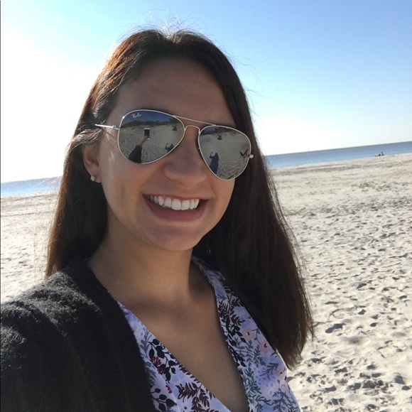 Meet your Posher, Corrina - Picture 1 of 1